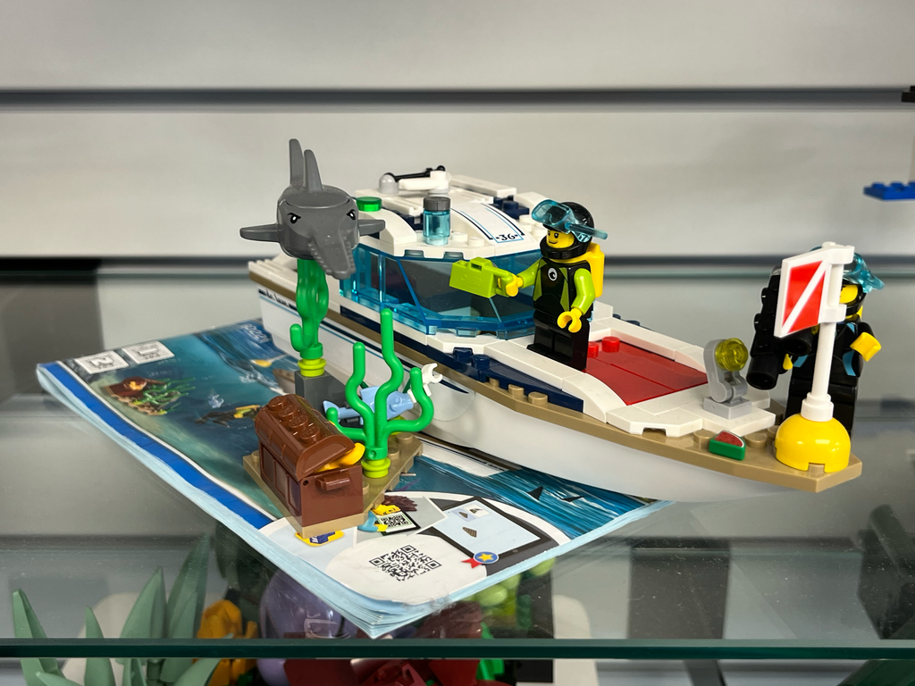 Lego Set Lego Yacht Per Immersioni LEGO City 60221 Diving Yacht