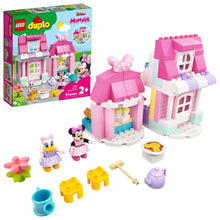 10942 Minnie's House and Café