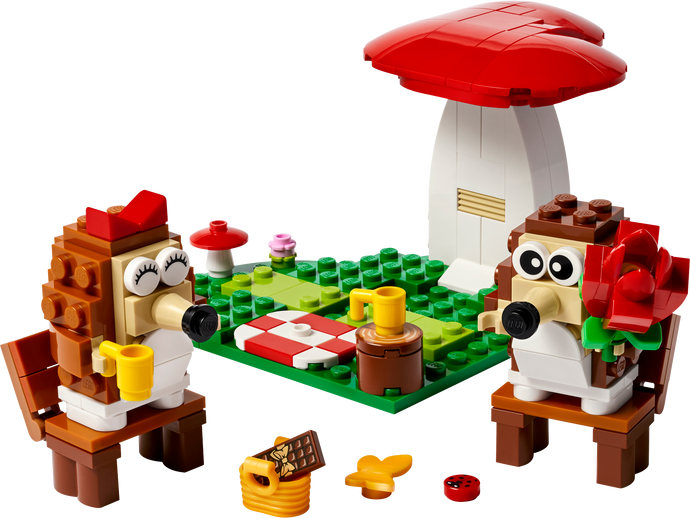 40711 LEGO® Hedgehog Picnic Date