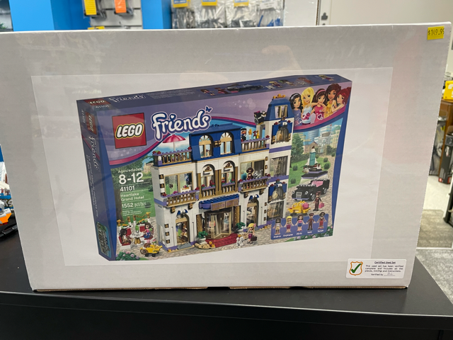 Friends Heartlake Grand Hotel LEGO 41101 Certified Retired