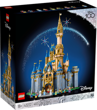 43222 LEGO Disney Castle Certified in original box, pre-owned 100th anniversary edition