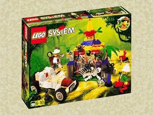 5936 LEGO System Spider's Secret Certified in OG box, Retired