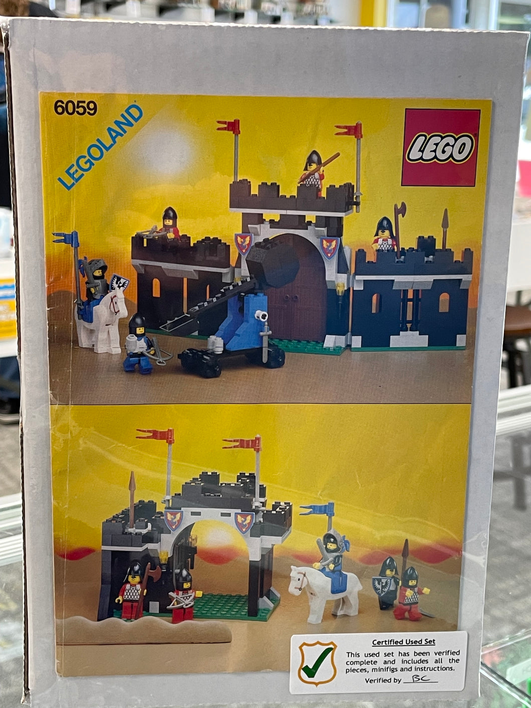Legoland Knight's Stronghold LEGO 6059 Certified Retired