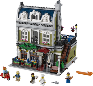 10243 Parisian Restaurant, Retired, Certified in white box, Pre-owned
