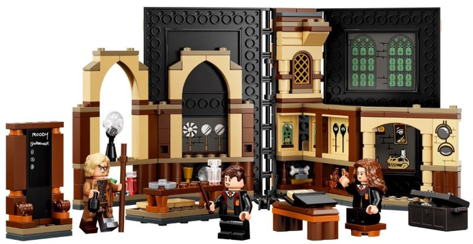 LEGO Harry Potter 76397 Hogwarts Moment: Defense Against the Dark Arts Class, Retired, Certified in white box, Used