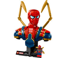 76326 Iron Spider-Man Bust, New - Damaged Box