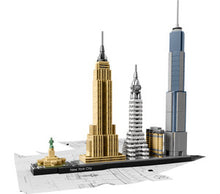 21028 New York City, Retired, Certified in white box, Pre-Owned