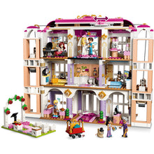 42704 Heartlake City Grand Hotel