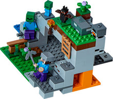 21141 The Zombie Cave, Retired, Certified in white box, Pre-Owned