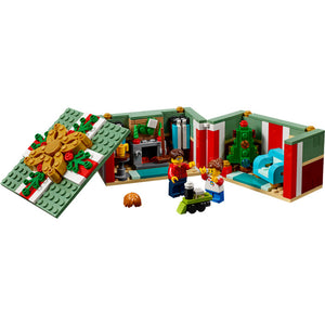 40292 Christmas Gift Box, Retired, Certified in White Box, Pre-Owned