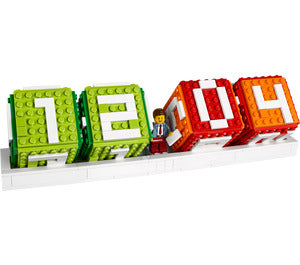 40172 LEGO Brick Calendar, Retired, Certified in white box, Pre-Owned