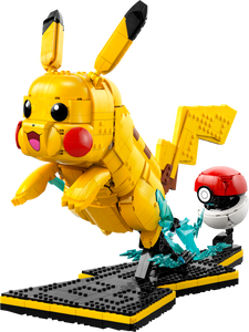 72152 Pikachu and Poké Ball