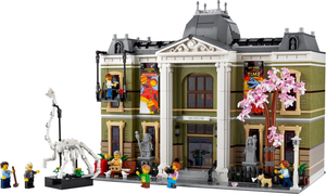 10326 Natural History Museum, Certified in White Box, Preowned