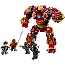 76247 The Hulkbuster: The Battle of Wakanda, Retired, Certified in White Box, Pre-Owned
