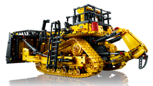 42131 App-Controlled Cat D11 Bulldozer, Retired, NIB
