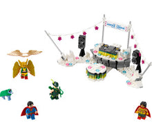 70919 The Justice League Anniversary Party, Retired, Certified in white box, Pre-Owned
