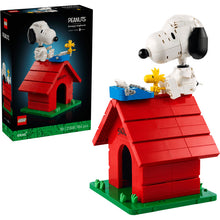 21368 Peanuts: Snoopy's Doghouse