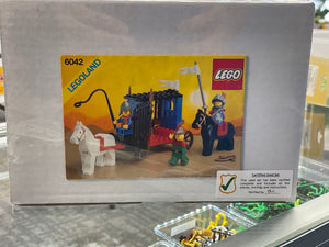 LEGOLAND Knights Dungeon Hunters LEGO 6042 Certified Retired