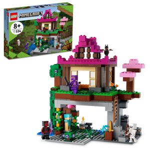 The Training Grounds LEGO 21183 Minecraft Certified (preowned) in original Box