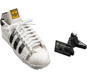 10282 Adidas Original Superstar Sneaker, Retired, Certified in original box, Pre-Owned