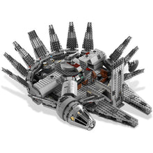 7965 Millennium Falcon, Retired, Certified in white box, Pre-Owned