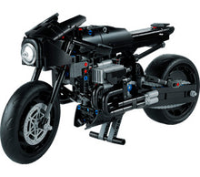 42155 THE BATMAN – BATCYCLE, Retired, Certified in original box, Pre-Owned